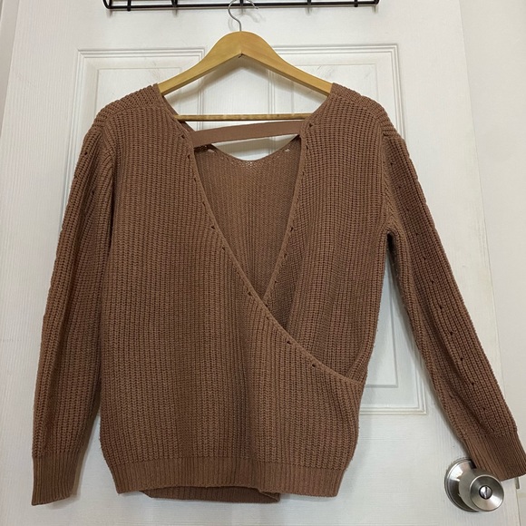LOVE BY DESIGN Soft & Cozy Tan Knit Open Back V Neck Sweater - Picture 3 of 12